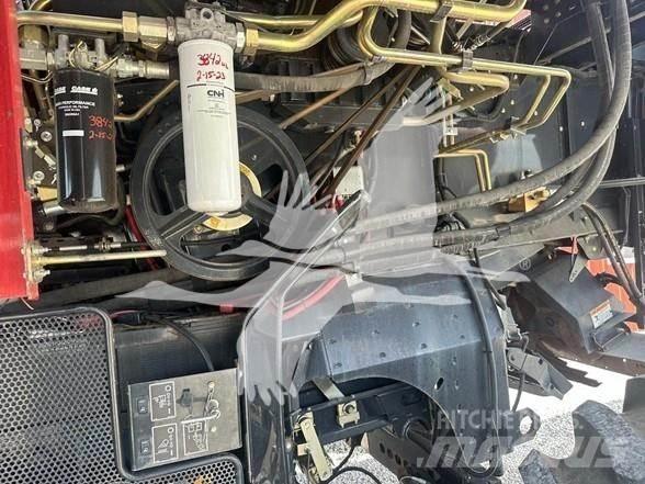 Case IH 8120 Зернозбиральні комбайни