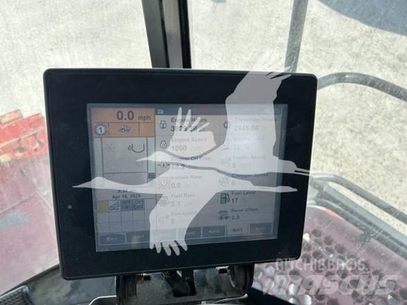 Case IH 8120 Зернозбиральні комбайни