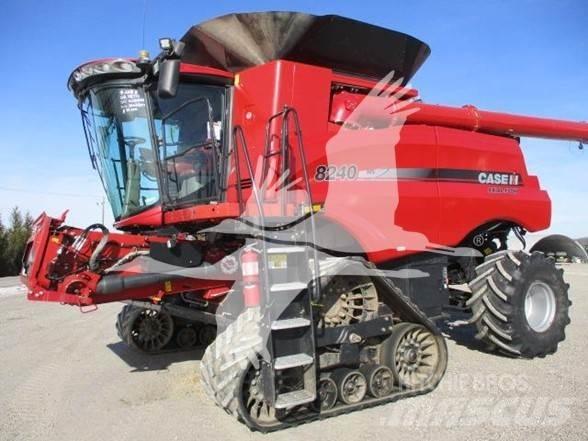 Case IH 8240 Зернозбиральні комбайни