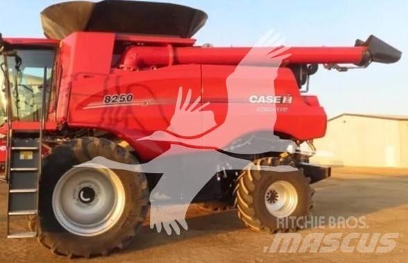 Case IH 8250 Зернозбиральні комбайни