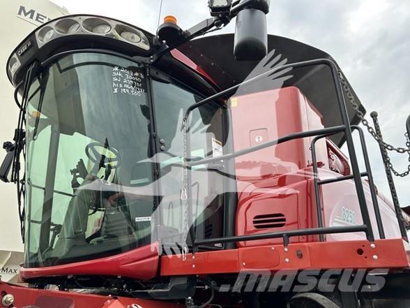 Case IH 8250 Зернозбиральні комбайни
