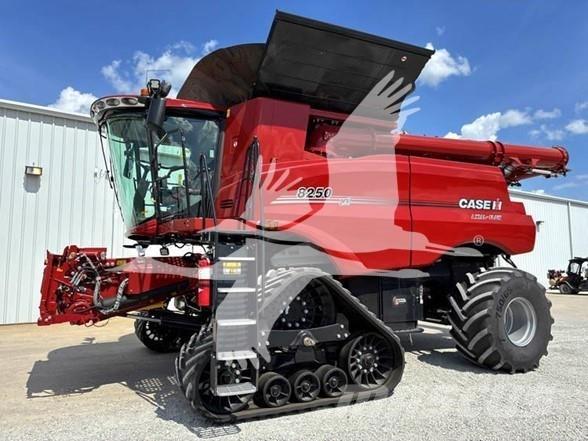 Case IH 8250 Зернозбиральні комбайни