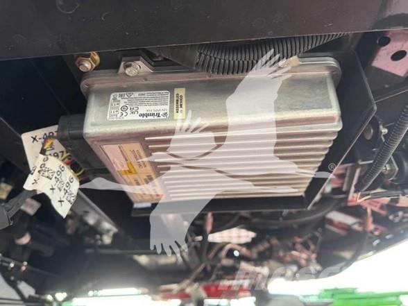 Case IH 8250 Зернозбиральні комбайни