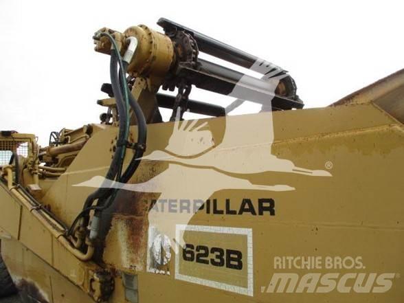 CAT 623B Скрепери