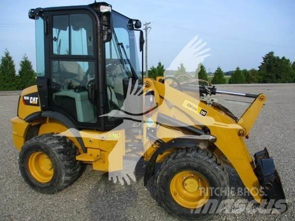 CAT 903D Фронтальні навантажувачі