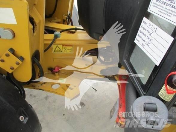 CAT 906H2 Фронтальні навантажувачі