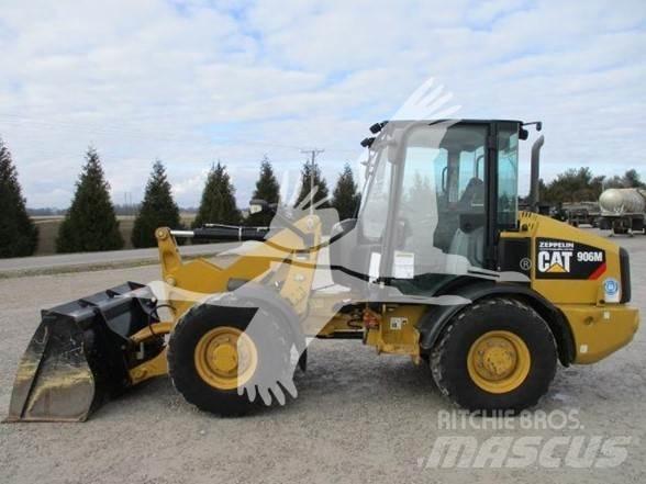 CAT 906M Фронтальні навантажувачі