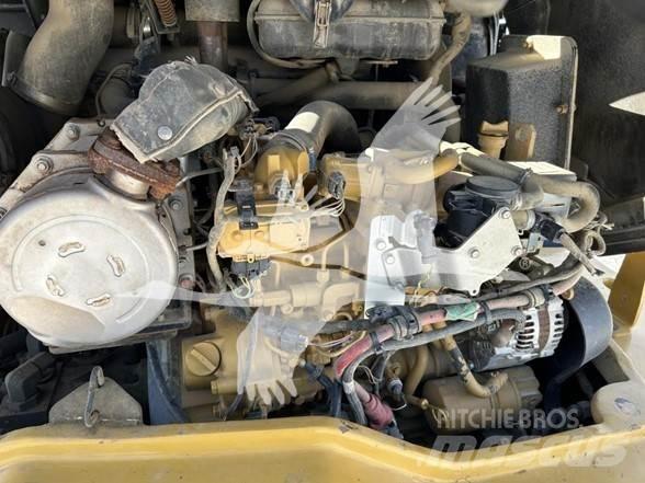 CAT 908M Фронтальні навантажувачі