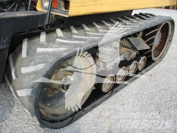 CAT CH65C Трактори