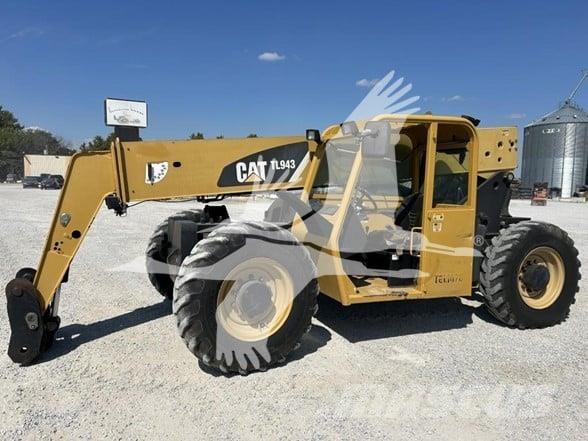 CAT TL943 Телескопічні навантажувачі