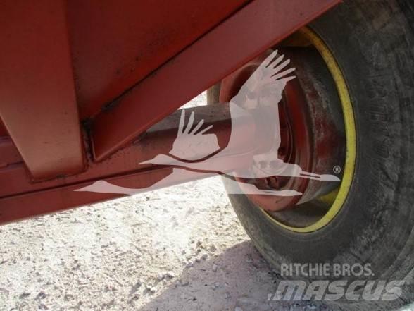 Crysteel 650 Причепи перевантажувачі зерна
