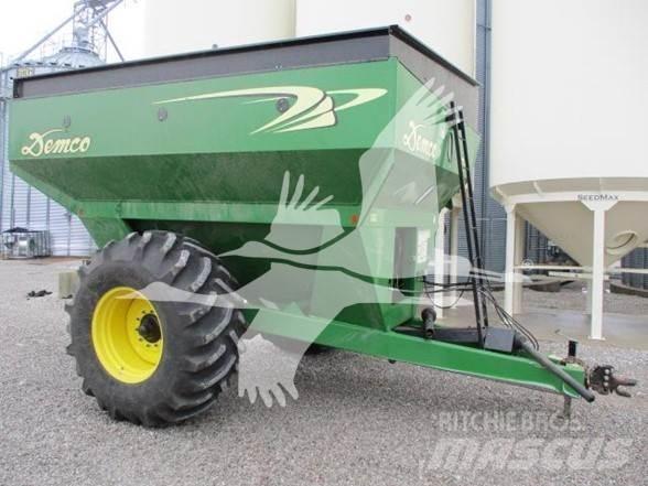 Demco 750 Причепи перевантажувачі зерна