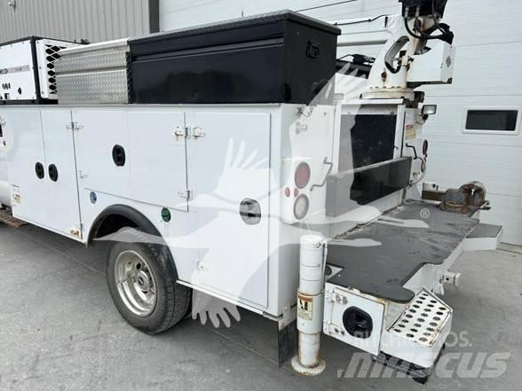 Ford F550 Будтехніка - Інші