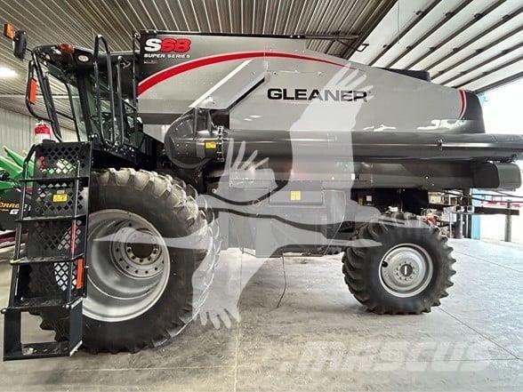 Gleaner S68 Зернозбиральні комбайни