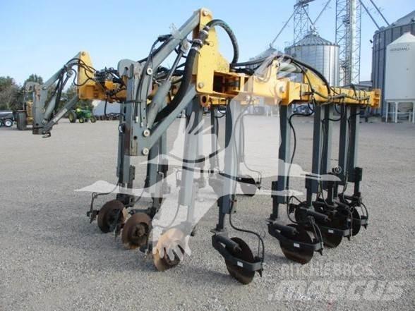 Hagie NTB16 Розсіювач мінеральних добрив