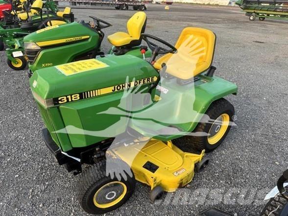 John Deere 318 Самохідні газонокосарки