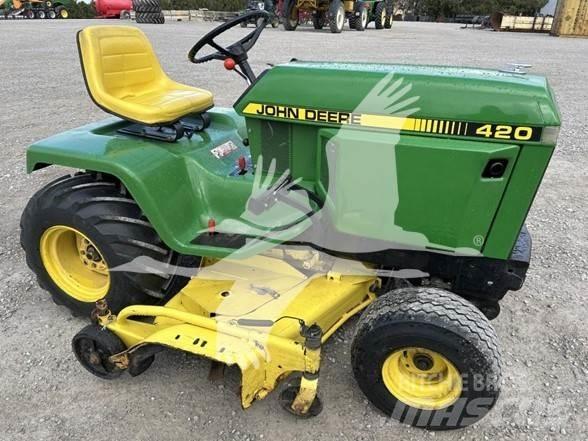 John Deere 420 Самохідні газонокосарки
