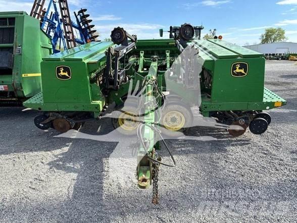 John Deere 455 Сівалки