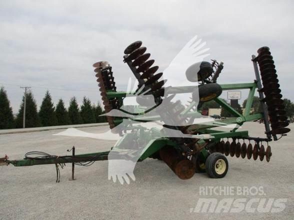 John Deere 630 Дискові борони