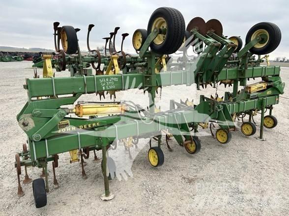 John Deere 85 Культиватори-розпушувачи