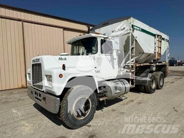 Mack R686ST Будтехніка - Інші