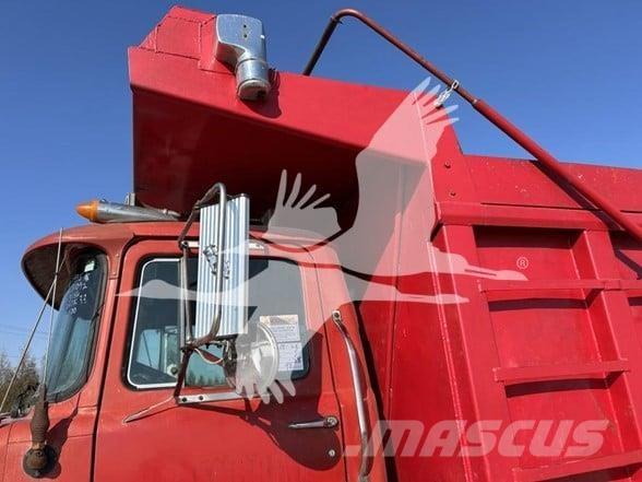 Mack RB688S Самоскиди