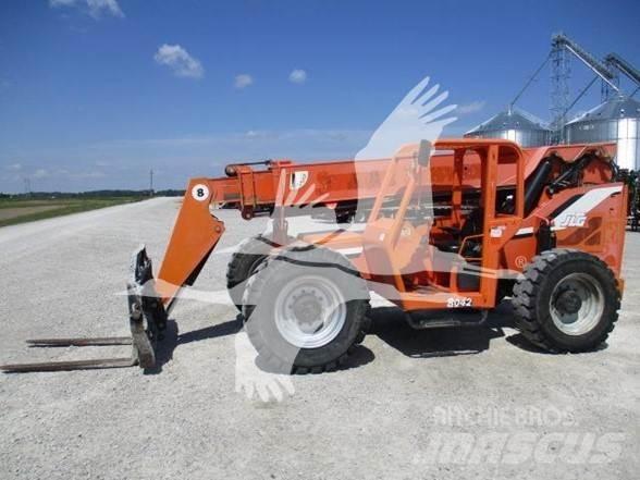 SkyTrak 8042 Телескопічні навантажувачі