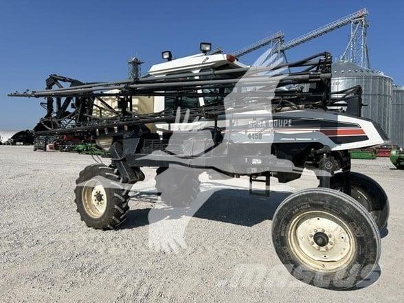 SpraCoupe 4450 Самохідні обприскувачі