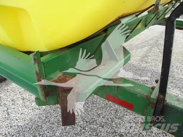 YETTER 1600 Розсіювач мінеральних добрив