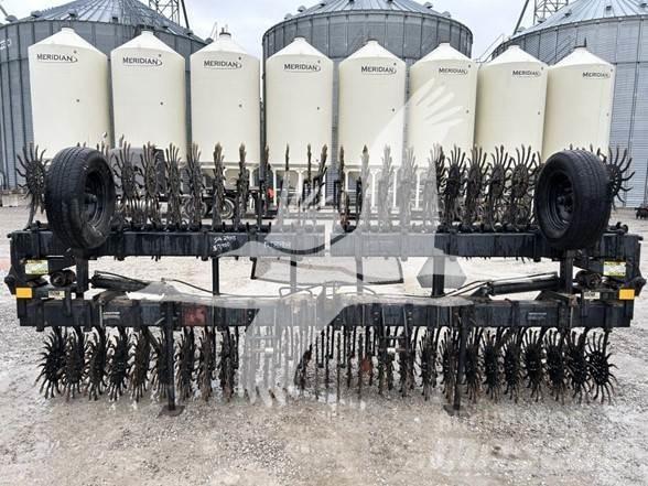 YETTER 3530 Інші землеоброблювальні машини і додаткове обладнання