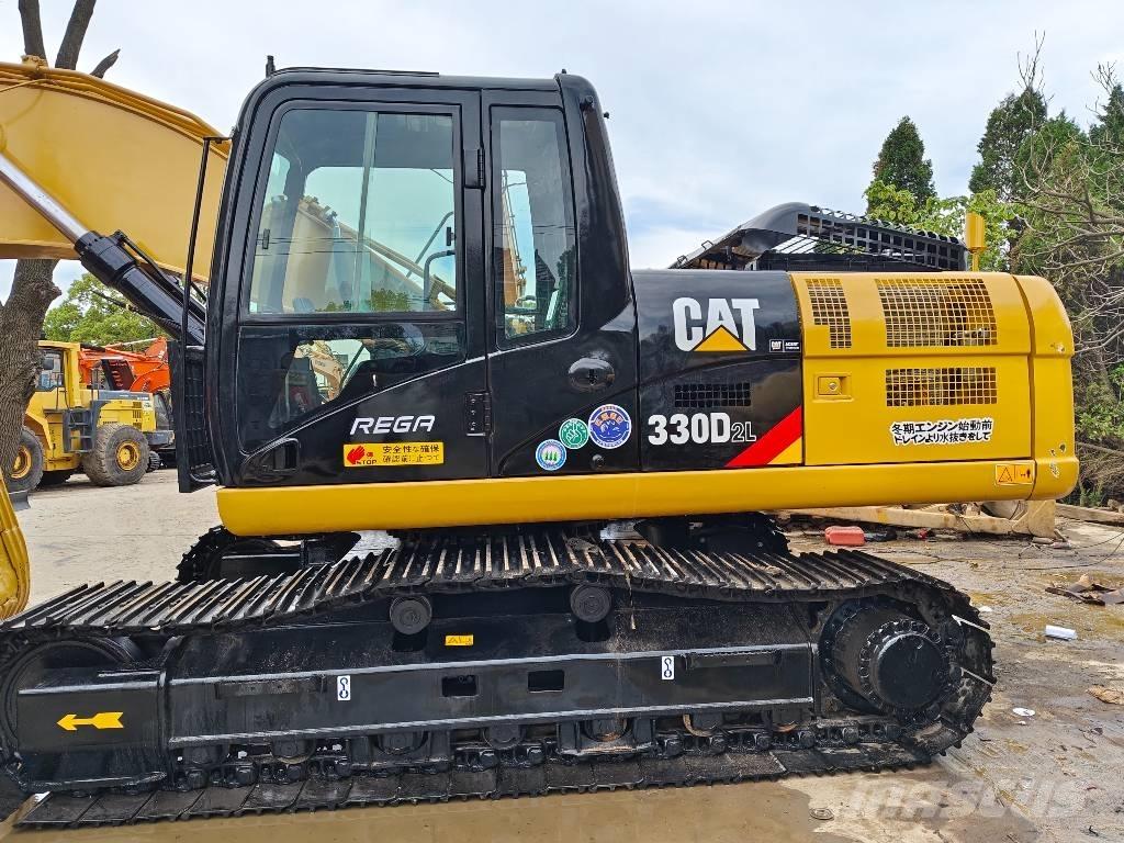 CAT 330D2L Гусеничні екскаватори
