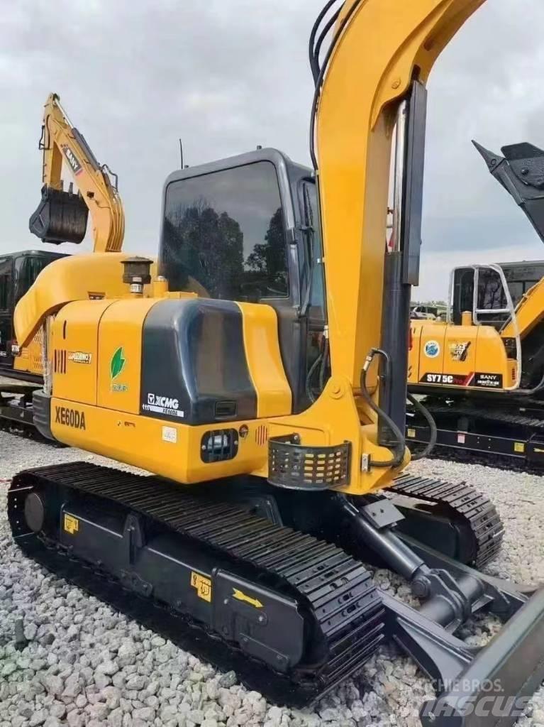 XCMG 60 Гусеничні екскаватори