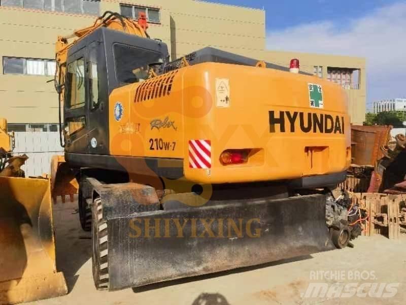 Hyundai 210W-7 Колісні екскаватори