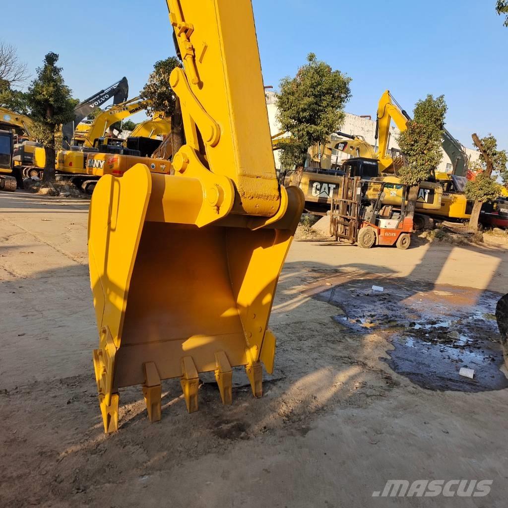 CAT 320 D2 Гусеничні екскаватори