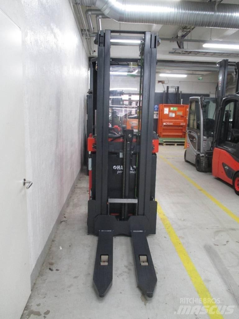 Linde L1600 TTFYS Самохідні електроштабелери