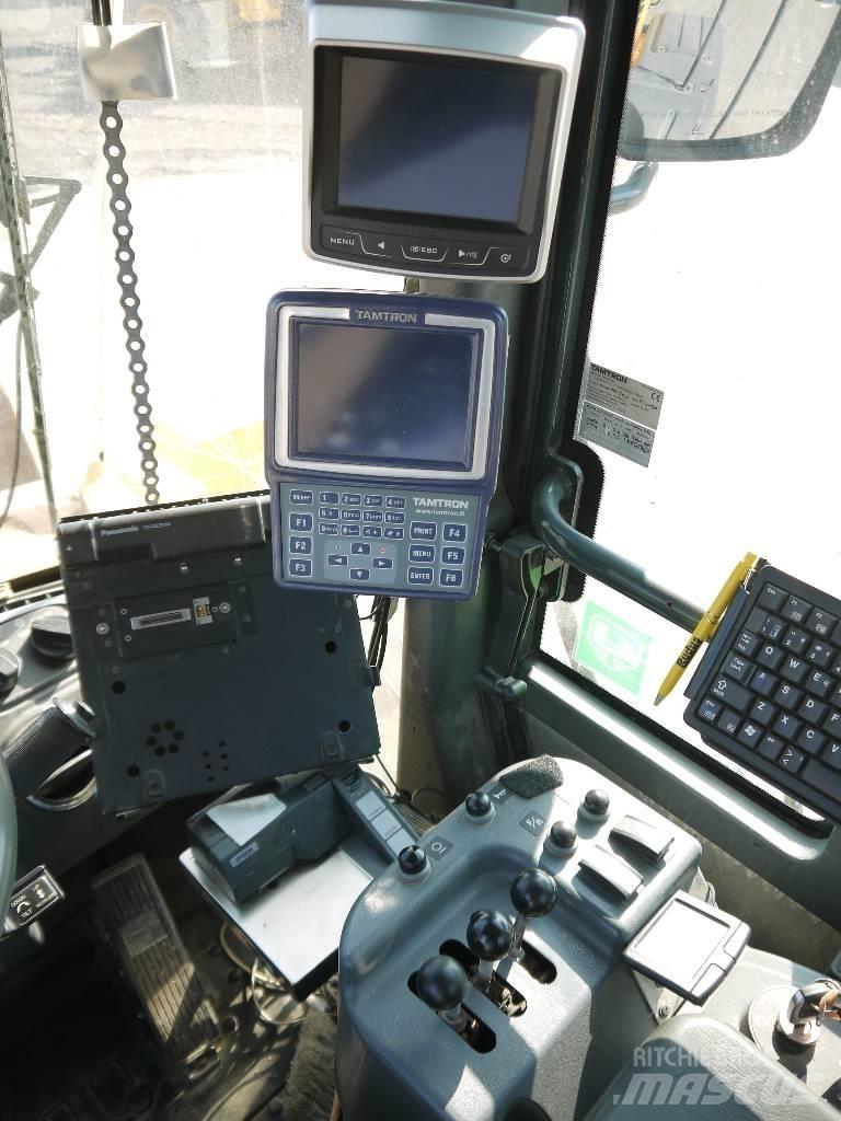 Hyundai HL 770-9 Фронтальні навантажувачі