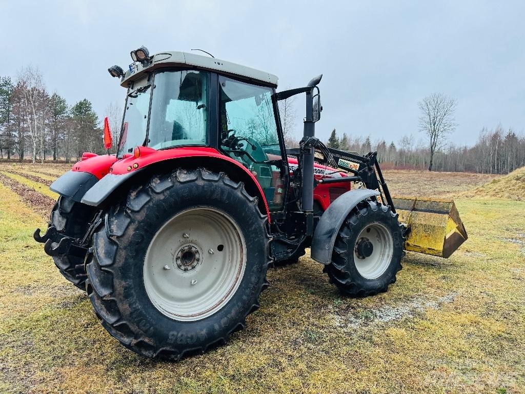 Massey Ferguson 5470 Трактори