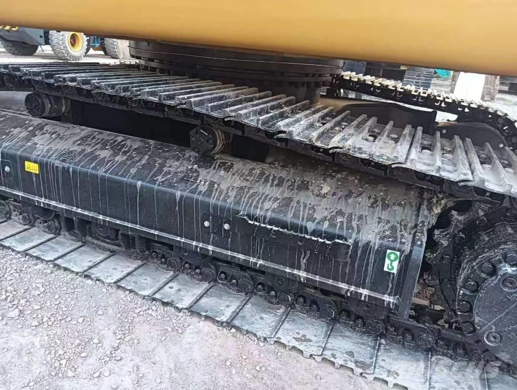 CAT 324 DL Гусеничні екскаватори