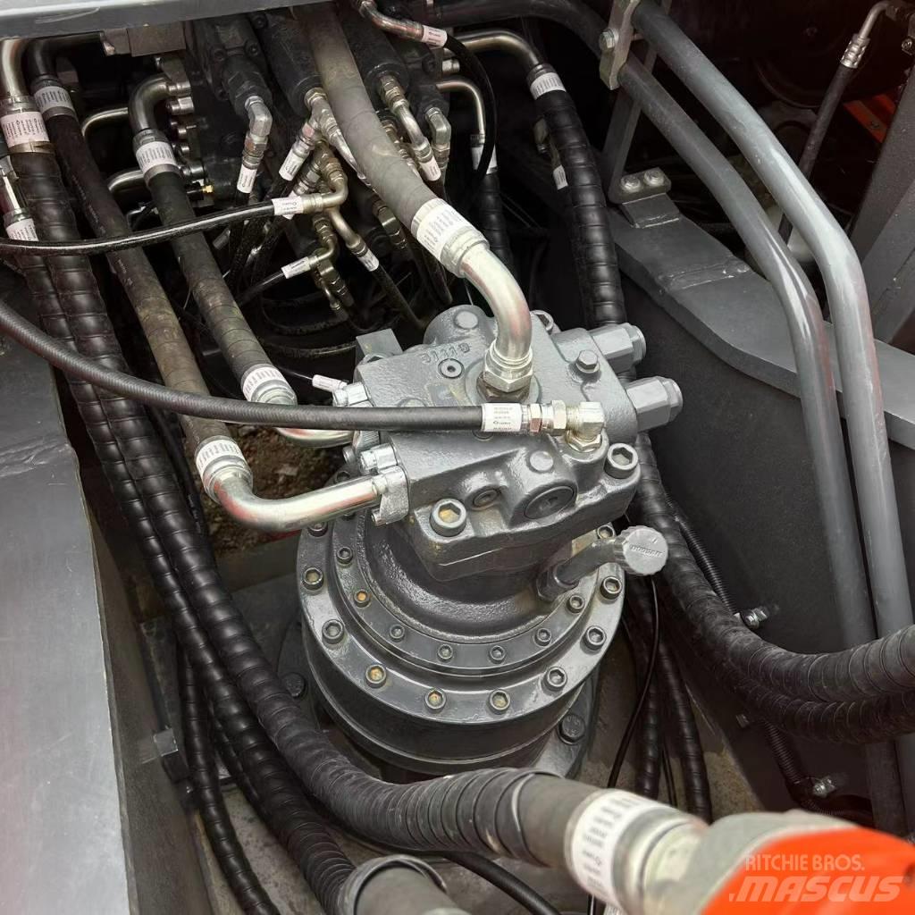 Doosan DX 300 LC-9c Гусеничні екскаватори