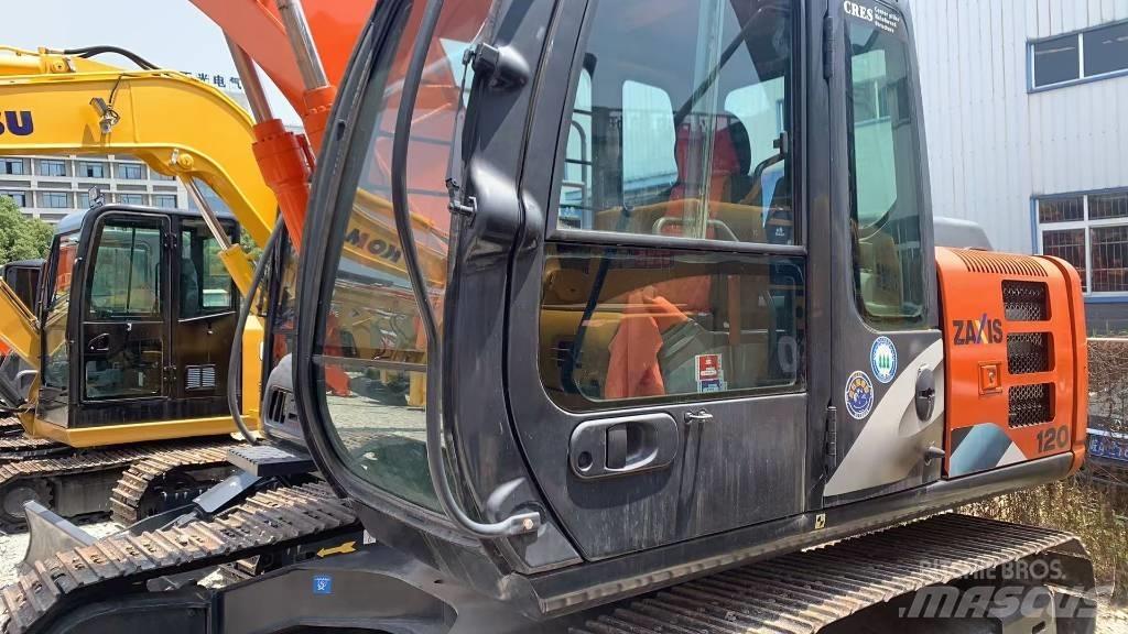 Hitachi ZAXIS120 Гусеничні екскаватори