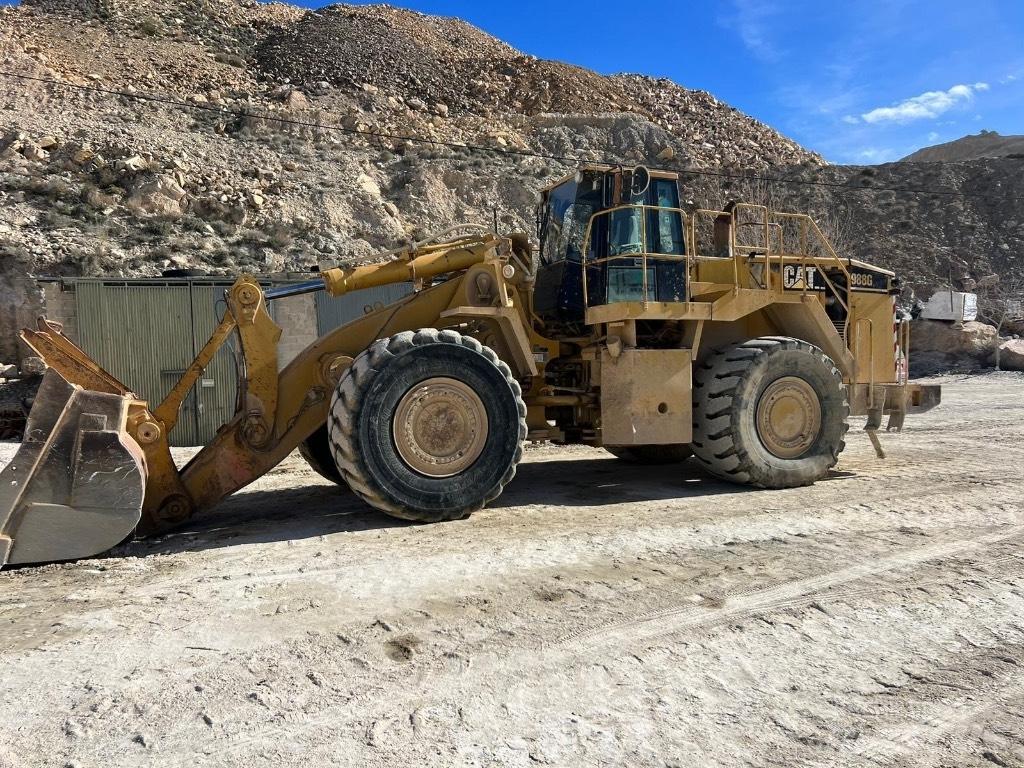 CAT 988 G Фронтальні навантажувачі