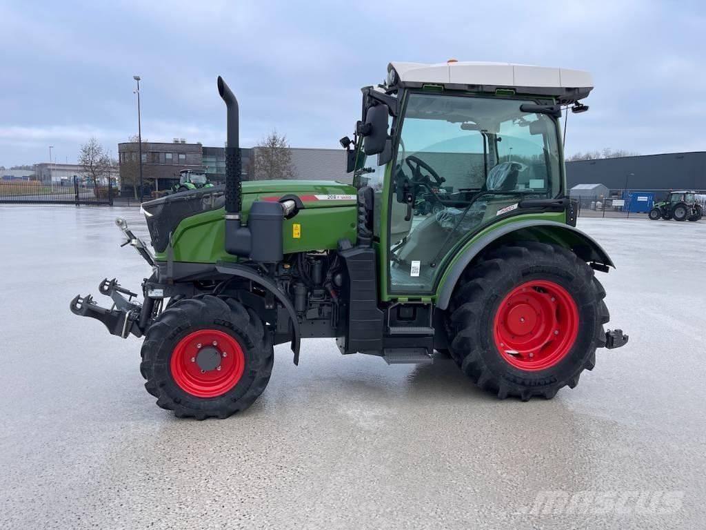 Fendt 208 F Vario Трактори