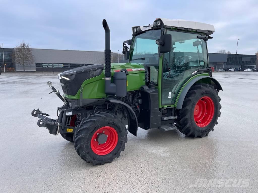 Fendt 208 F Vario Трактори