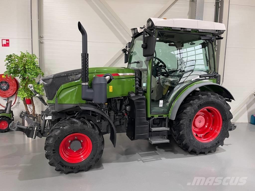 Fendt 208 F Vario Трактори