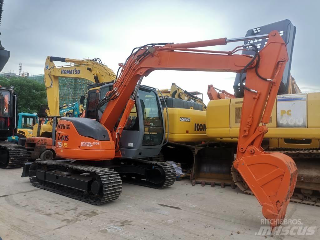 Hitachi ZX 75 Гусеничні екскаватори