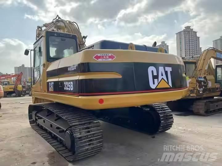 CAT CAT325B Гусеничні екскаватори