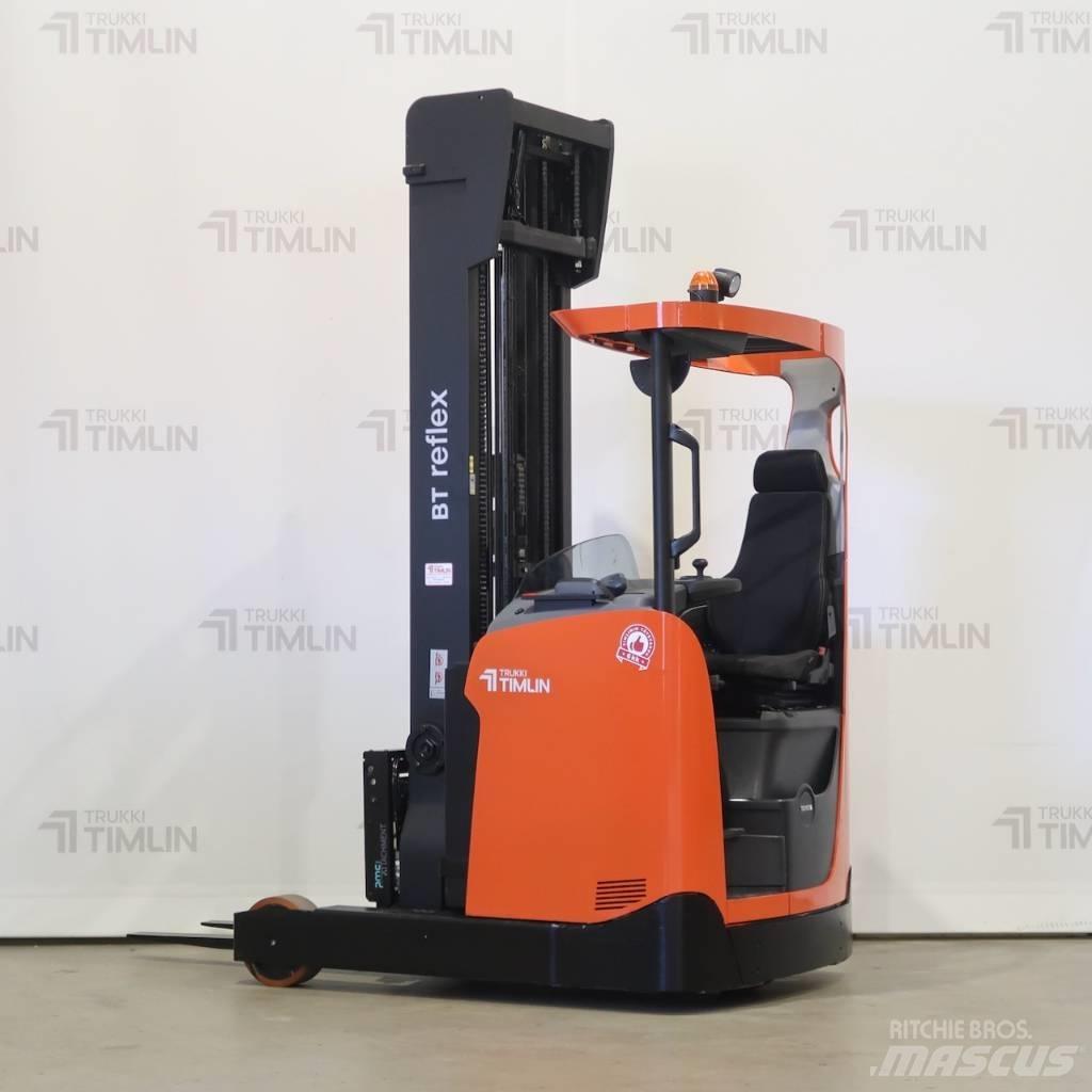 Toyota RRE160H Річ-трак із високим підйомом