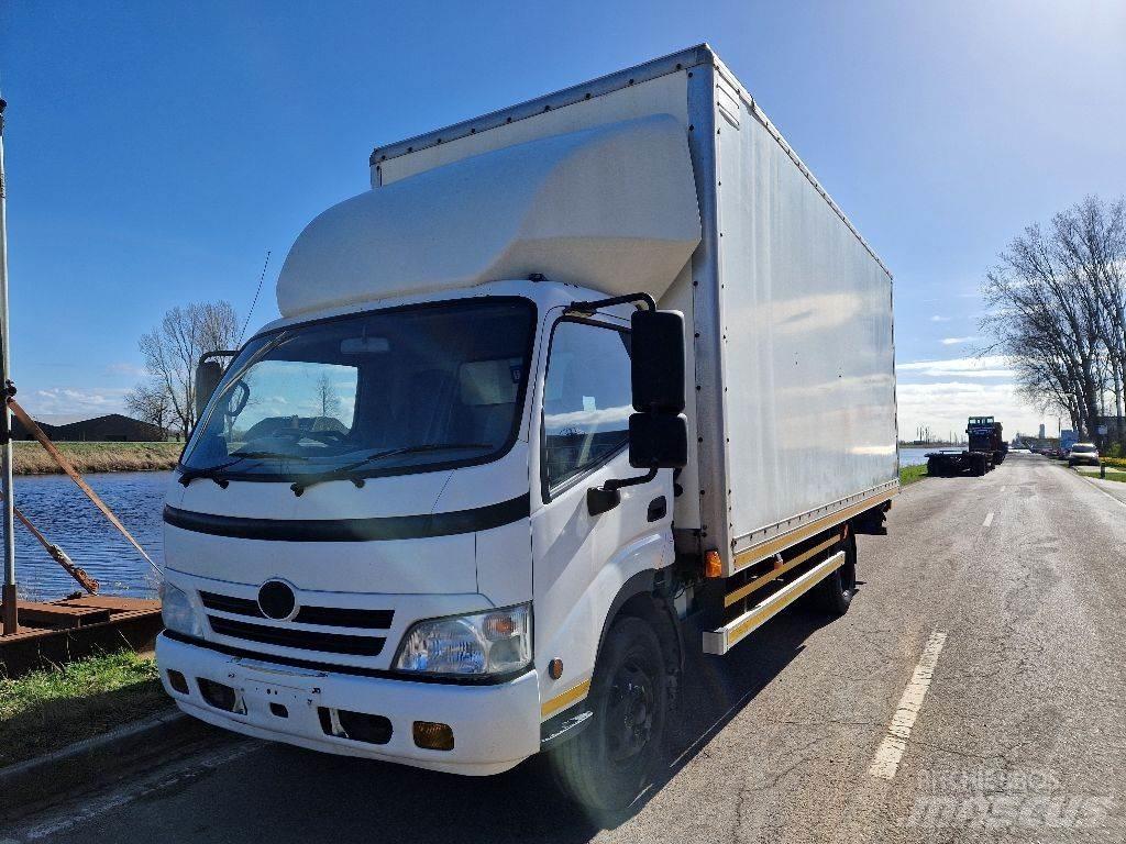 Hino 3815 Фургони