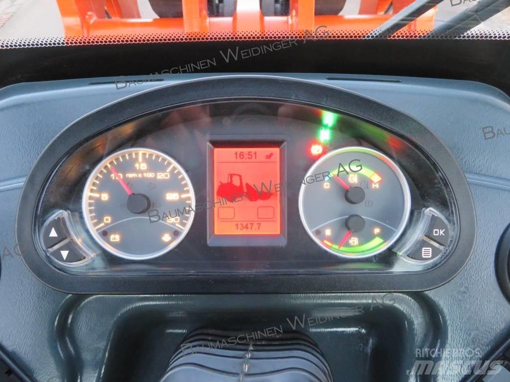 Hitachi ZW 75 Фронтальні навантажувачі