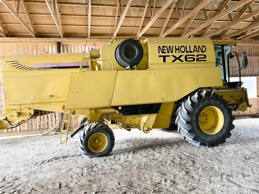 New Holland TX 62 Зернозбиральні комбайни